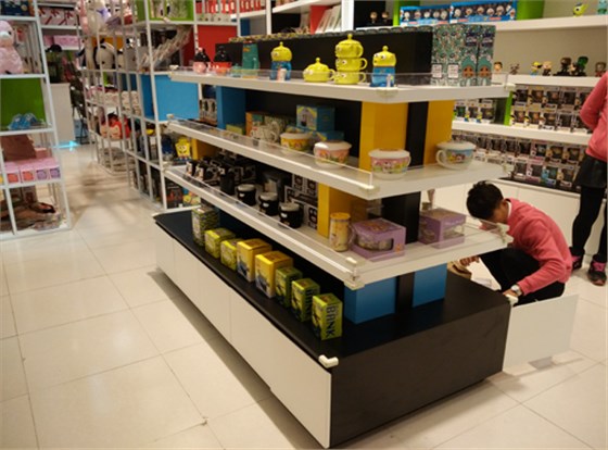 創(chuàng)意禮品中島柜