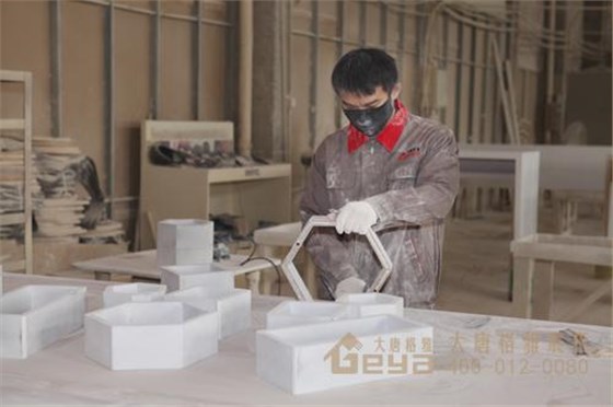 商場(chǎng)烤漆展柜-底漆 (3) 商場(chǎng)烤漆展柜-底漆 (3)