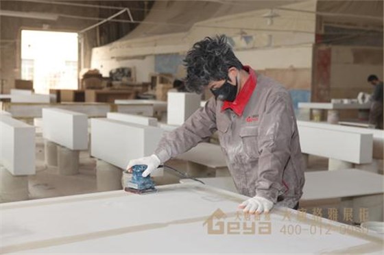 商場(chǎng)烤漆展柜-底漆（1）