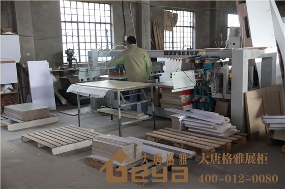 南京展柜廠,南京展柜定制廠家,南京展柜價(jià)格,南京展柜設(shè)計(jì)制作,南京大唐格雅展柜廠