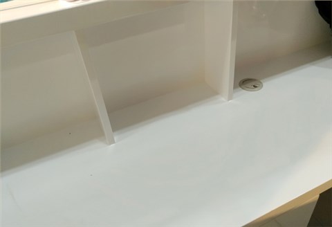 汽車用品展柜-帕博汽車服務(wù)會所