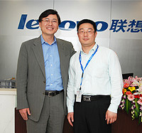 聯(lián)想 江蘇建設(shè)主管 周峰松(右一) 聯(lián)想 江蘇建設(shè)主管 周峰松(右一)