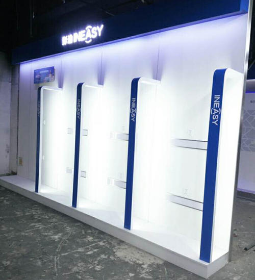 影逸空調(diào)五星電器展柜