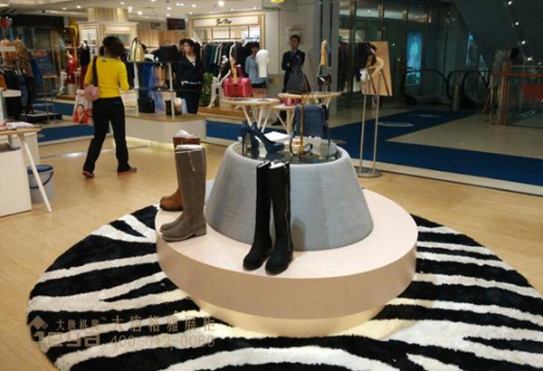 南京金鷹商場(chǎng)-鞋類展柜