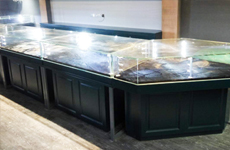 水晶珠寶展柜制作三大元素設(shè)計要點-南京大唐格雅展柜廠