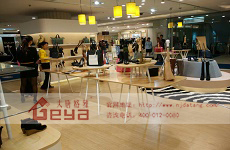 吸引顧客的商場(chǎng)展柜—南京大唐格雅展柜