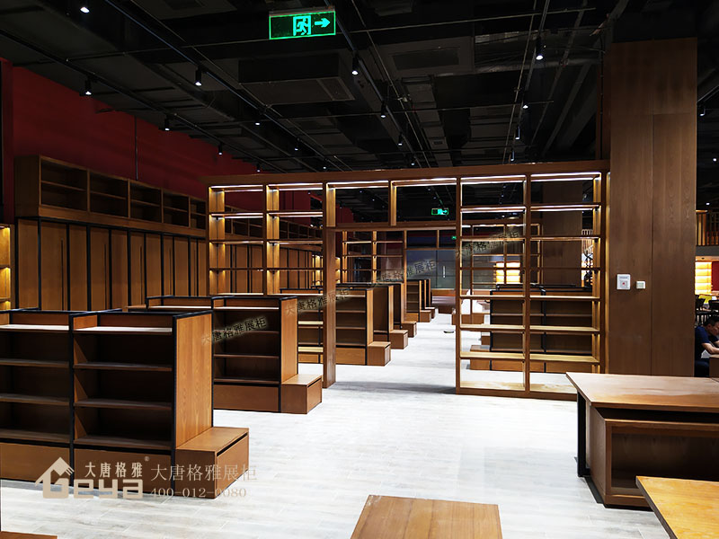 東臺(tái)海春書(shū)局