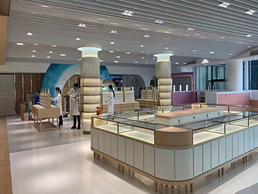 眼鏡展柜定制前，這三點(diǎn)需要特別注意！