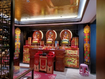 不同材質的展柜分別都有什么樣的特點？