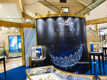 不銹鋼珠寶展柜設(shè)計注意事項