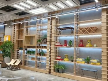 服裝展柜設(shè)計(jì)如何更加美觀時(shí)尚？