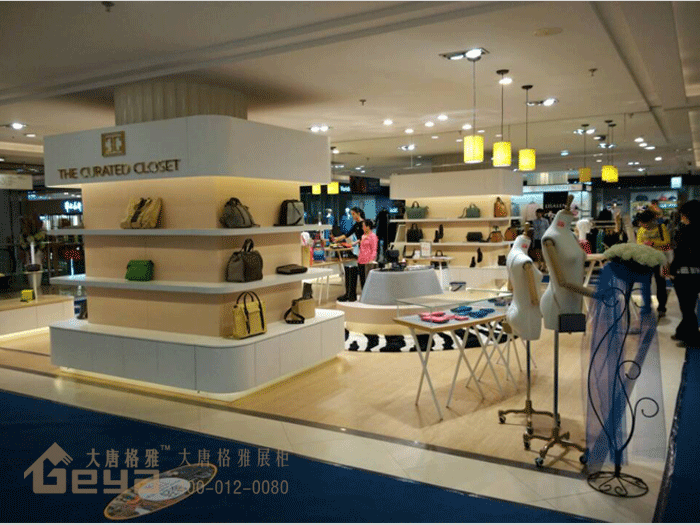 產(chǎn)品展示-金鷹國際鞋包-南京新街口