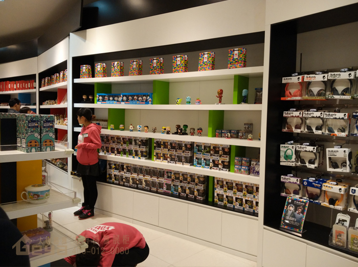 產(chǎn)品展示-金鷹南京新街口POP MART