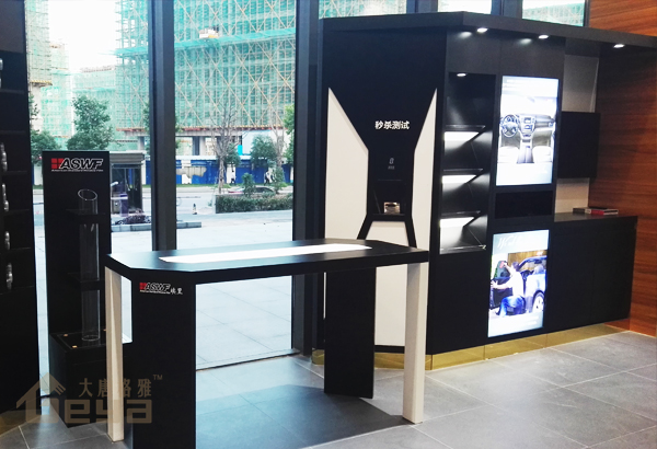 產(chǎn)品展示-南京展柜廠-中和大廈西村路埃里膜汽車展柜