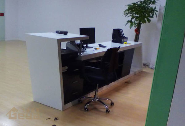 南京展柜制作廠家-異型展柜制作-南京大唐格雅展柜