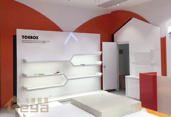 新街口東方商城TPEBOX童裝店&mdash;商場展柜