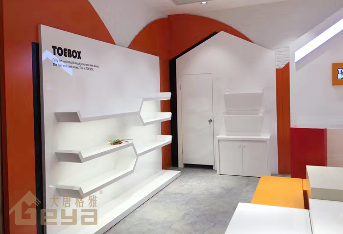 新街口東方商城TPEBOX童裝店&mdash;商場展柜