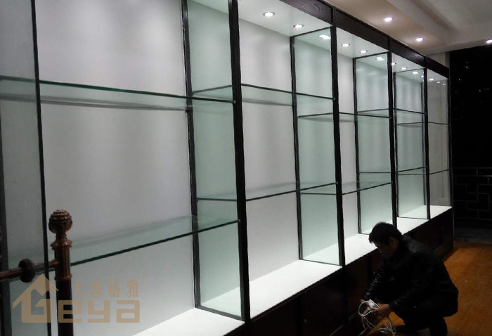 朝天宮古玩市場珠寶展柜